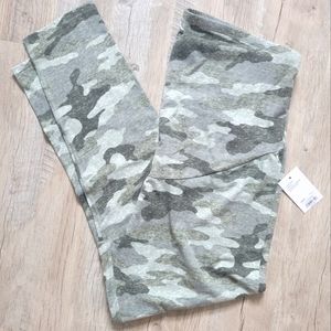 a:glow maternity camo leggings